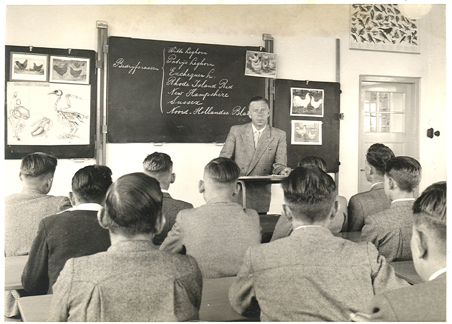 Lagere Landbouwschool foto