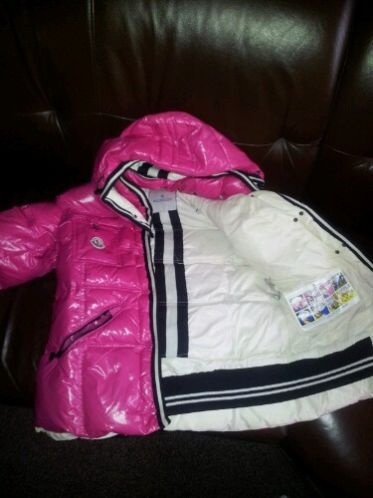 Hoe herken je een neppe Moncler Jas? | Real vs Fake | CoutureFashion